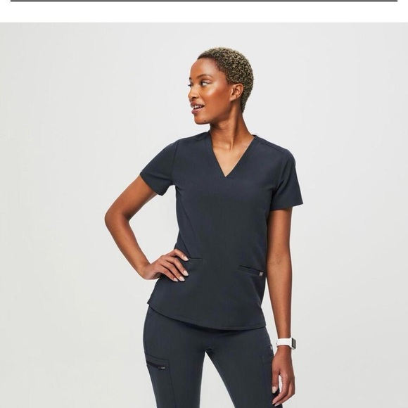 Figs Scrub Set in Dark Harbor (xs top, xxs joggers) - Picture 2 of 3